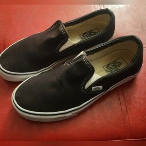 VANS BLACK UNISEX SLIP ON SNEAKERS